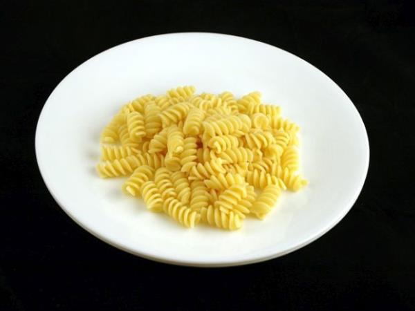 Primerjava energijske vrednosti zdrave hrane in tiste, ki redi